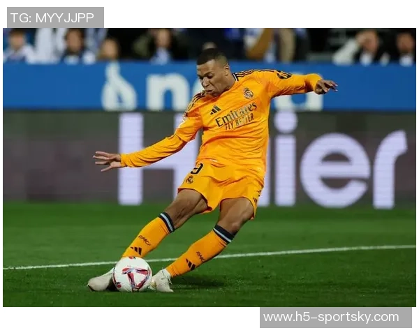 姆巴佩荣膺皇马一月最佳球员展现卓越表现与领导力